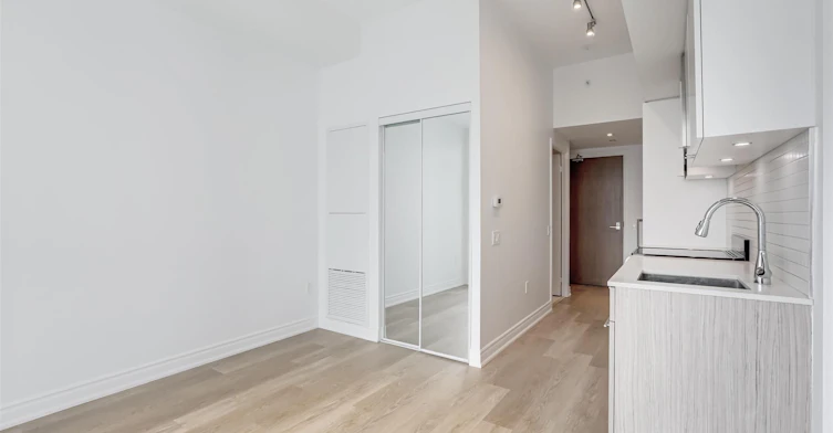 1901-251 Jarvis Street, Toronto, ON, M5B 0C3 - 7