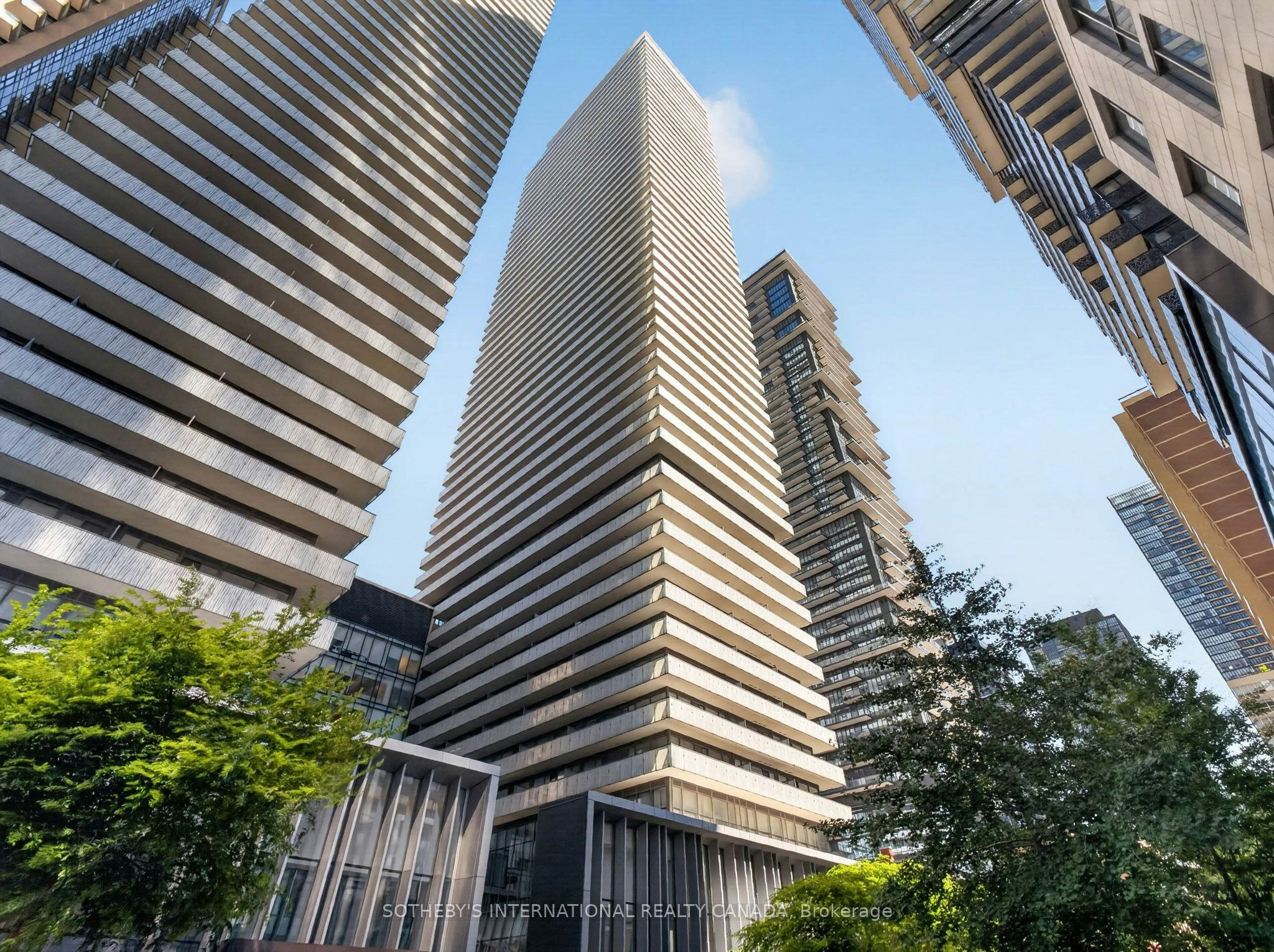5501-50 Charles Street E, Toronto, ON, M4Y 0C3