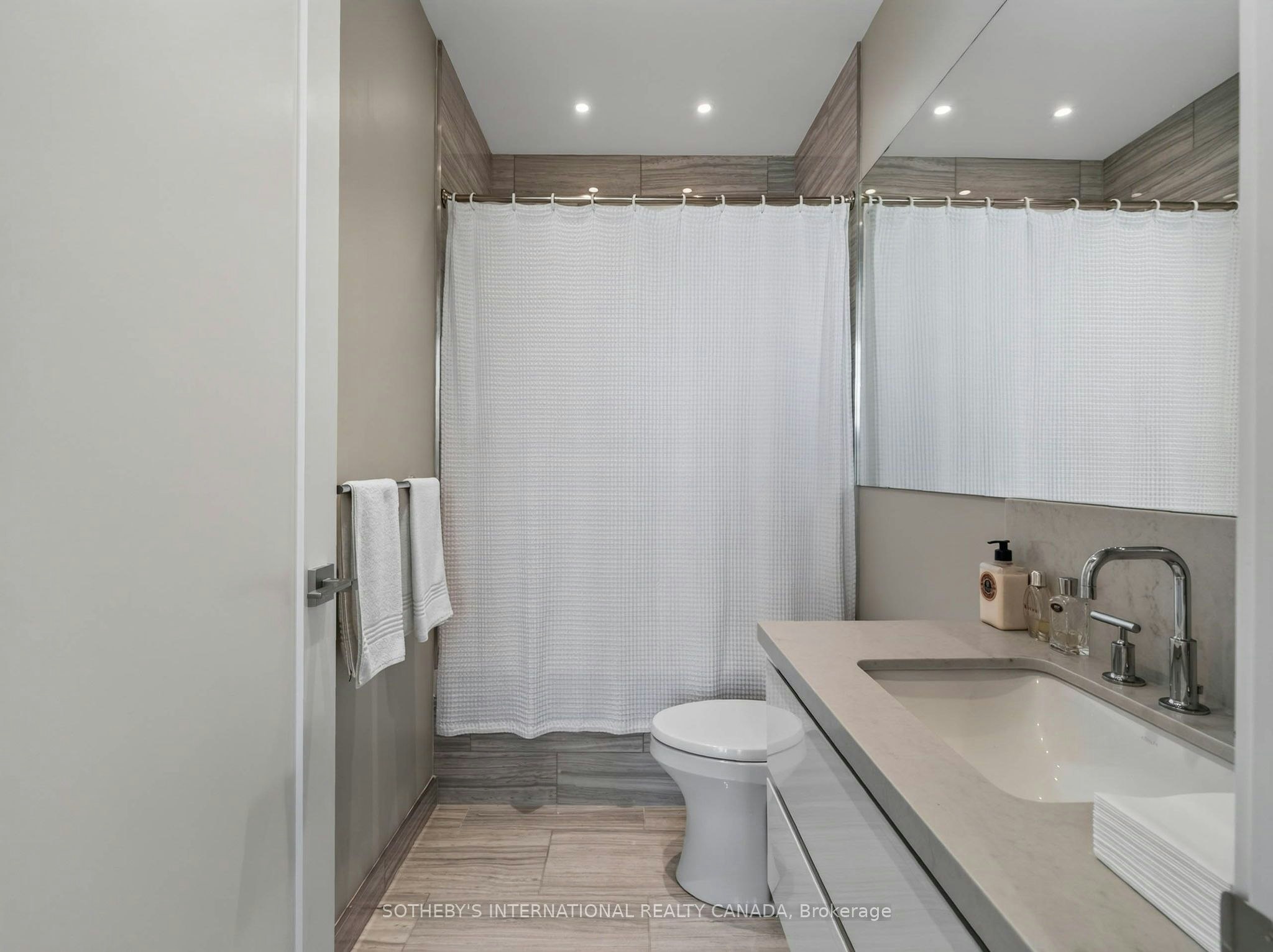 5501-50 Charles Street E, Toronto, ON, M4Y 0C3 - 34