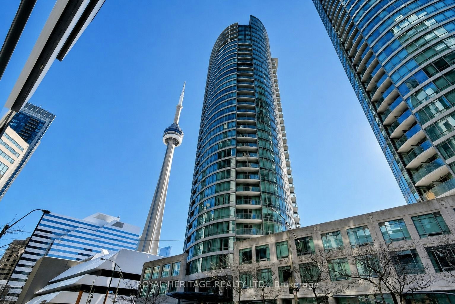 102-373 Front Street W, Toronto, ON, M5V 3R7