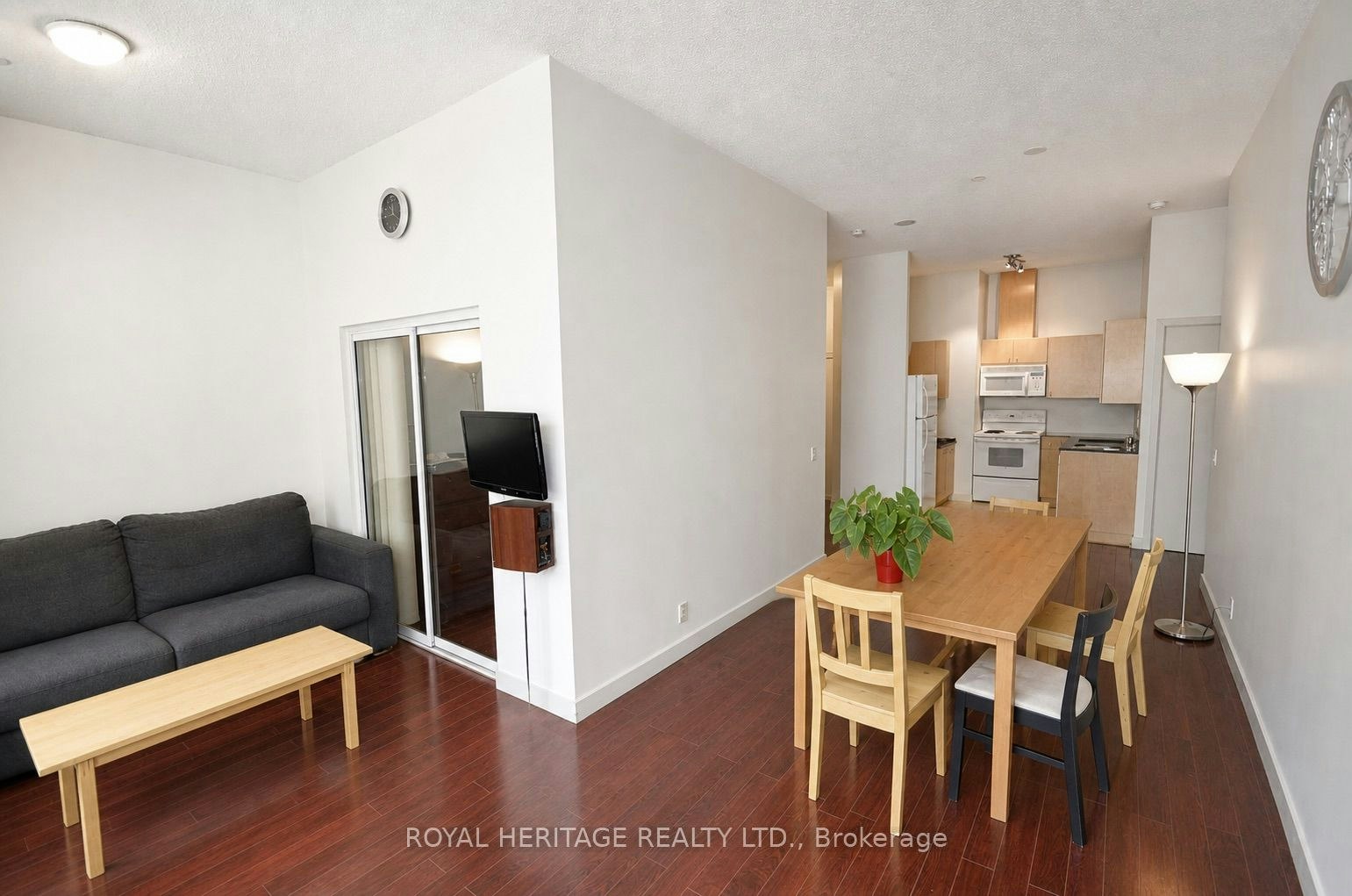 102-373 Front Street W, Toronto, ON, M5V 3R7 - 2