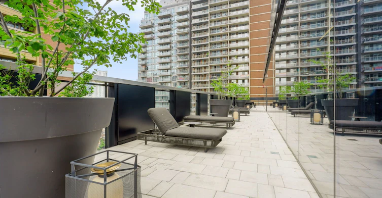 1804-55 Charles Street E, Toronto, ON, M4Y 0J1 - 23