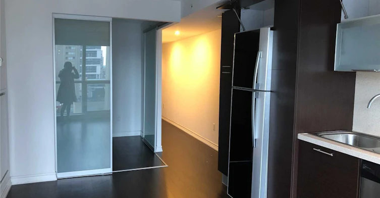 706-386 Yonge Street, Toronto, ON, M5B 0A5 - 6