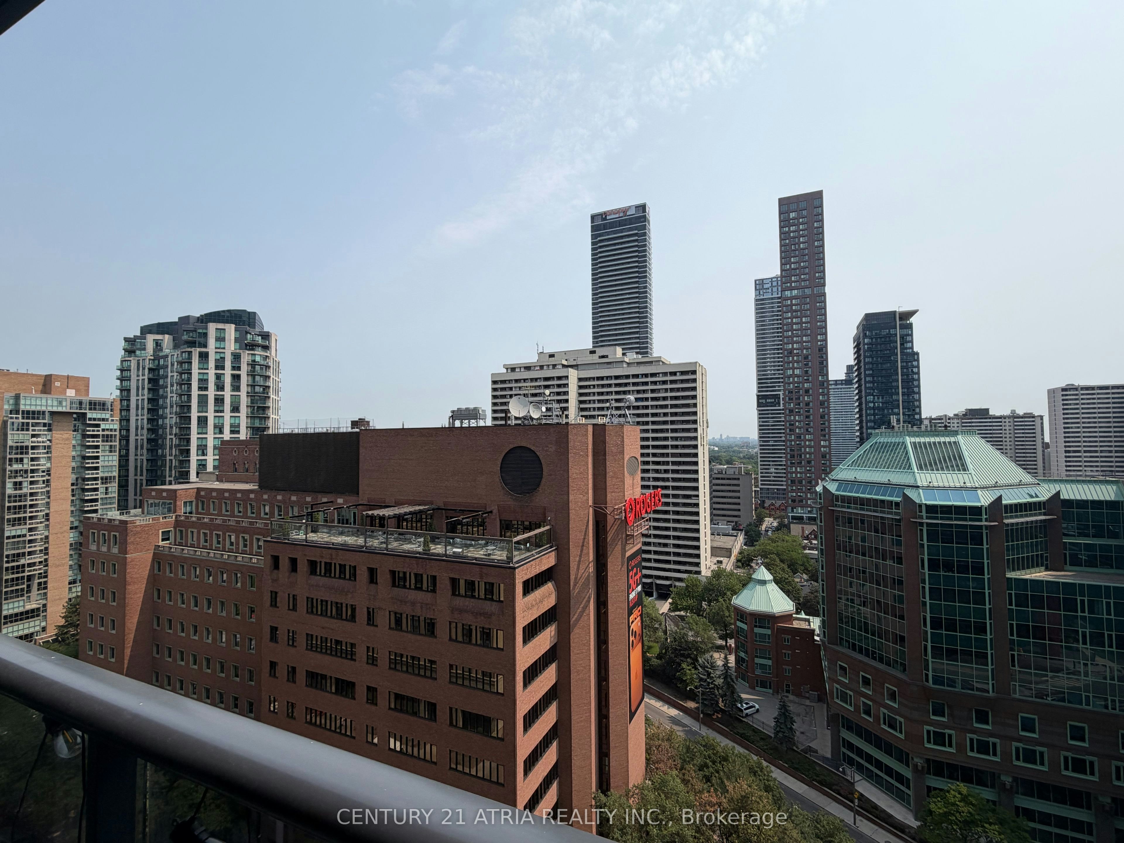1901-28 Ted Rogers Way, Toronto, ON, M4Y 2J4 - 16