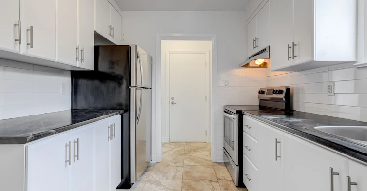 1-79 Lanark Avenue, Toronto, ON, M6E 2G3 - 10