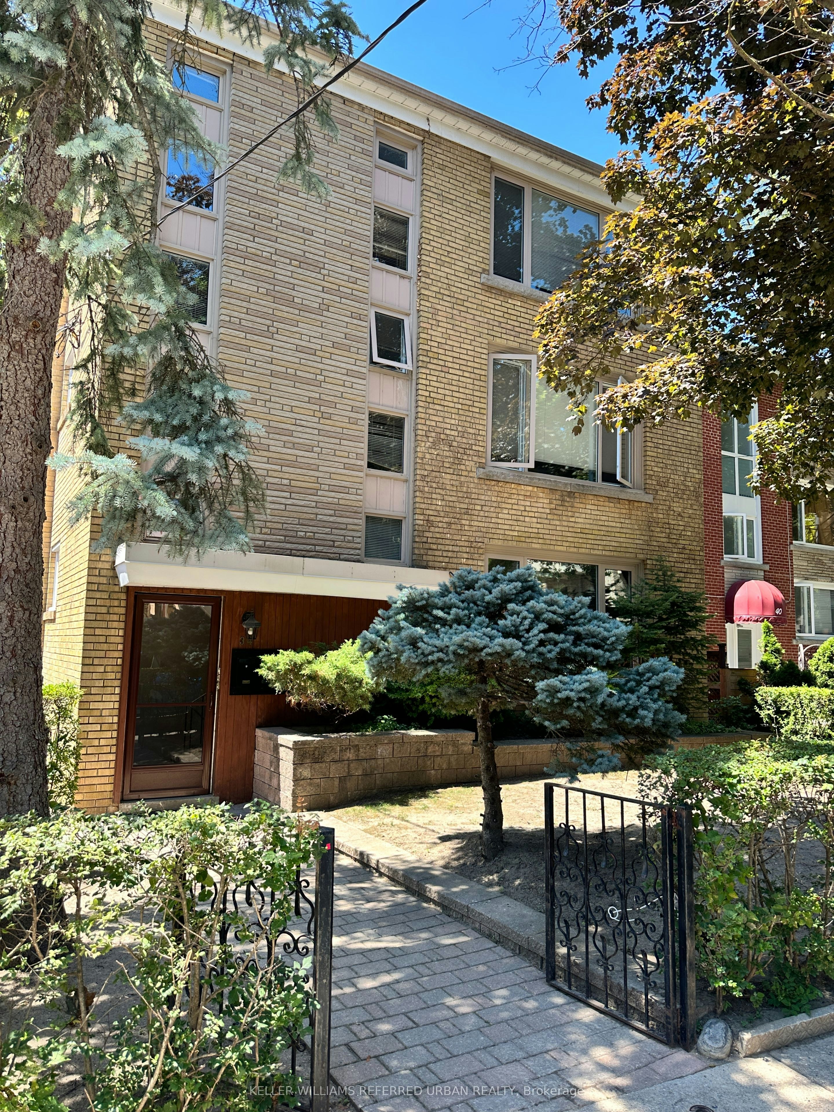 1-34 Rosewell Avenue, Toronto, ON, M4R 2A1