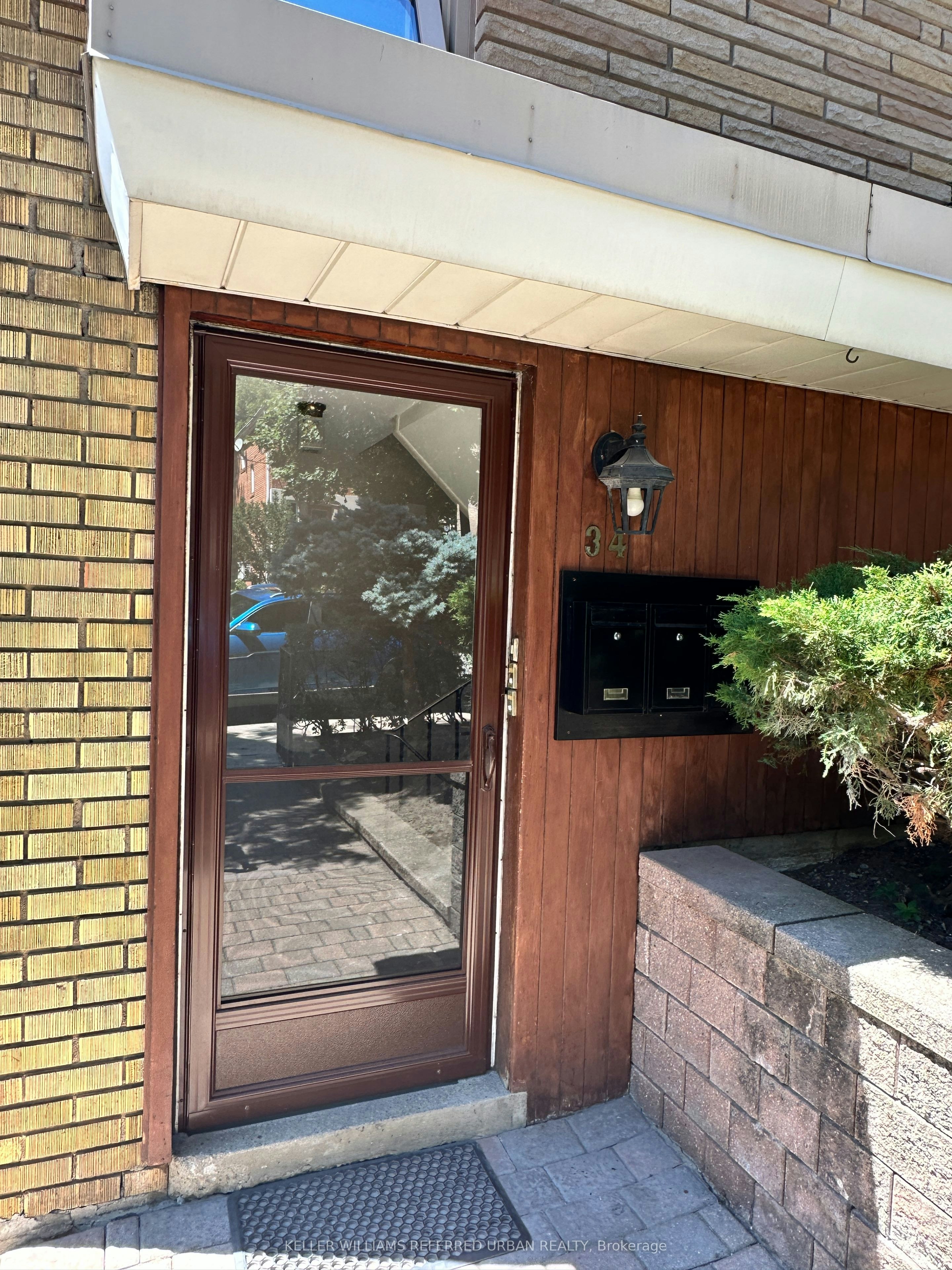1-34 Rosewell Avenue, Toronto, ON, M4R 2A1 - 2