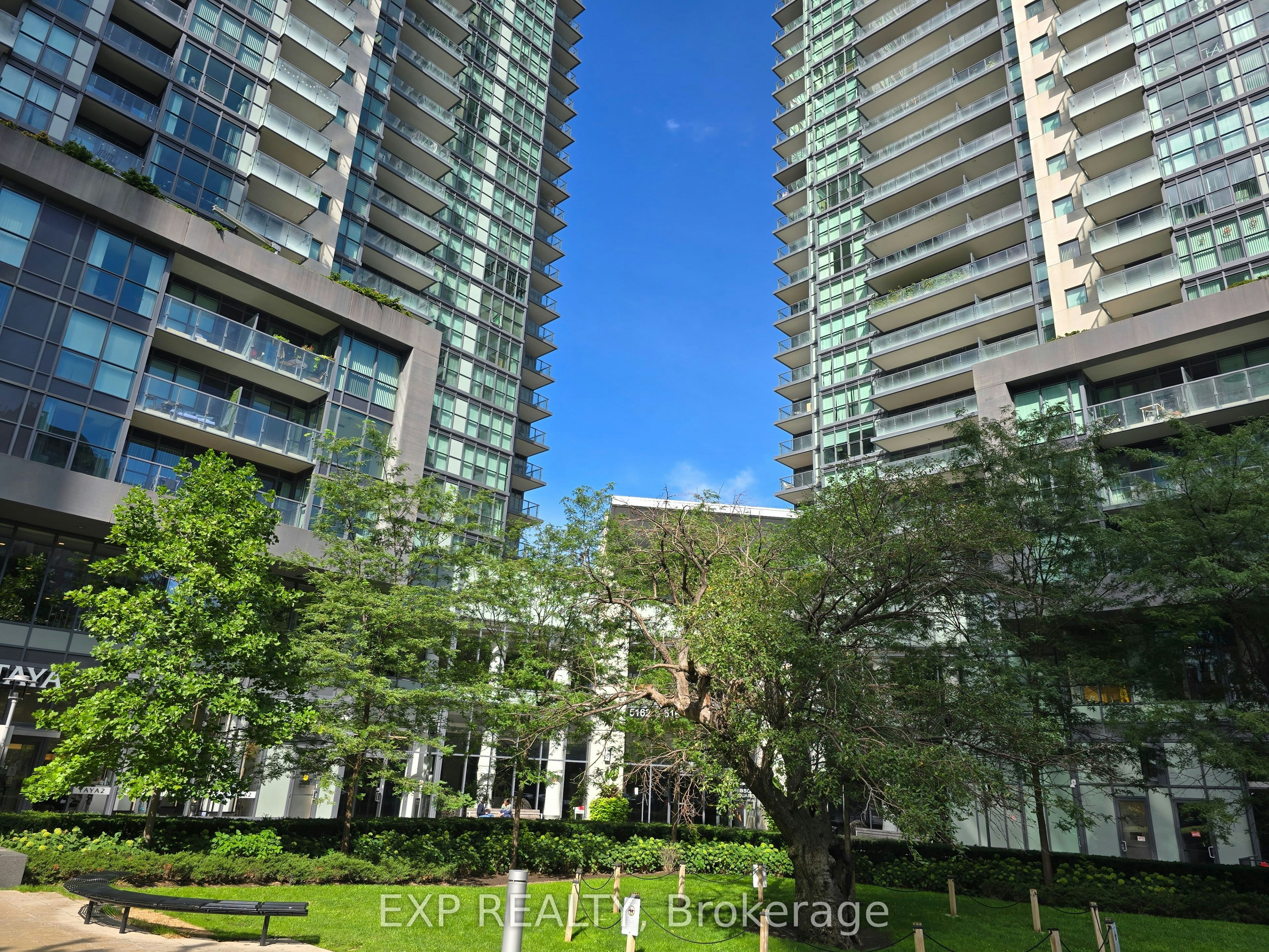 3715-5168 Yonge Street, Toronto, ON, M2N 0G1