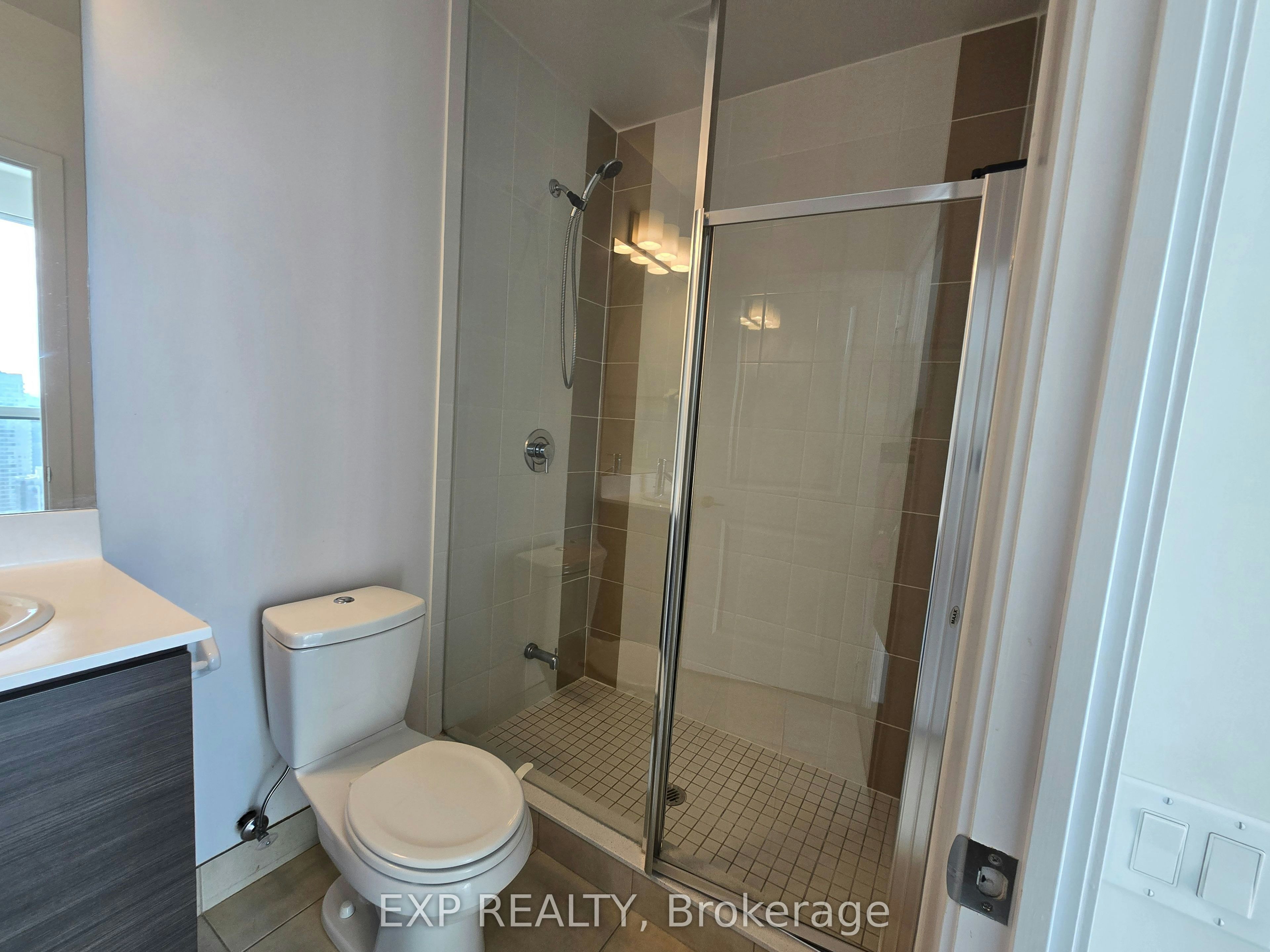 3715-5168 Yonge Street, Toronto, ON, M2N 0G1 - 11