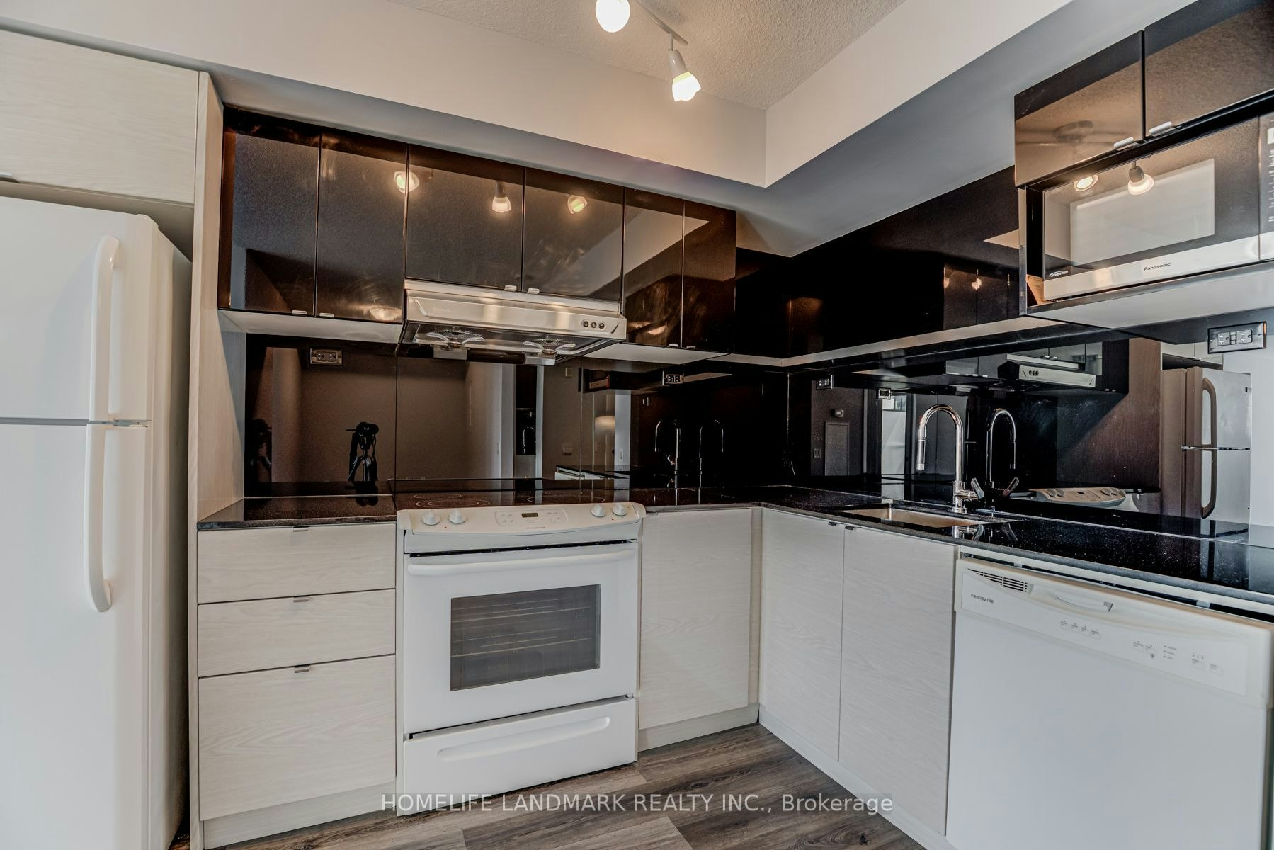 1003-72 Esther Shiner Boulevard, Toronto, ON, M2K 0C4 - 7
