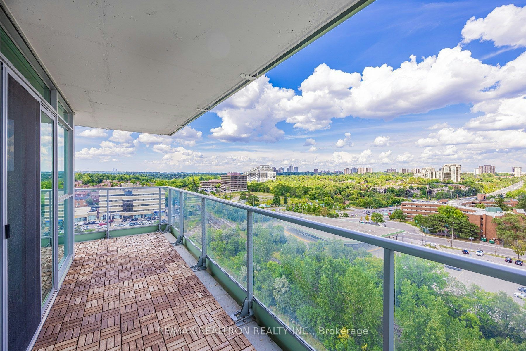 1102-33 Singer Court, Toronto, ON, M2K 0B4 - 17