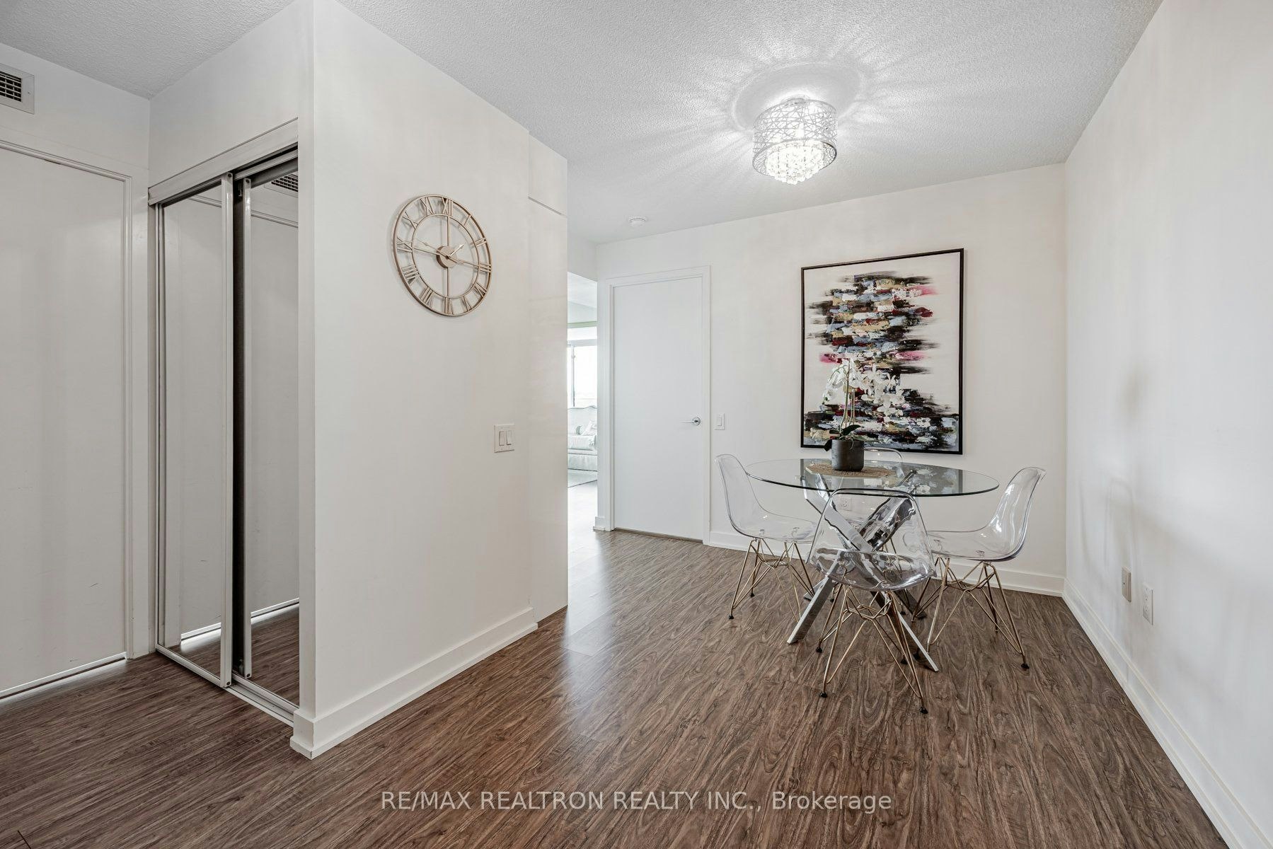 1102-33 Singer Court, Toronto, ON, M2K 0B4 - 6