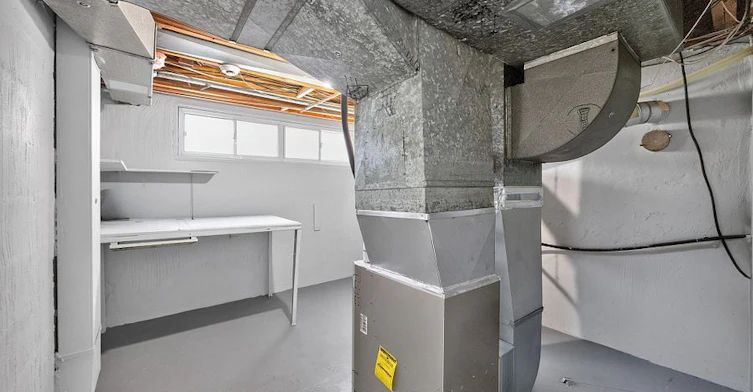 Lower-201 Goddard Street, Toronto, ON, M3H 5E7 - 14