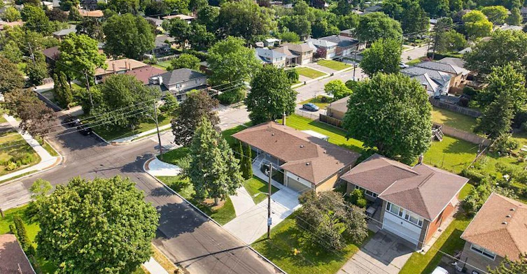 Lower-201 Goddard Street, Toronto, ON, M3H 5E7 - 16