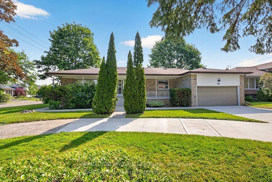 Lower-201 Goddard Street, Toronto, ON, M3H 5E7