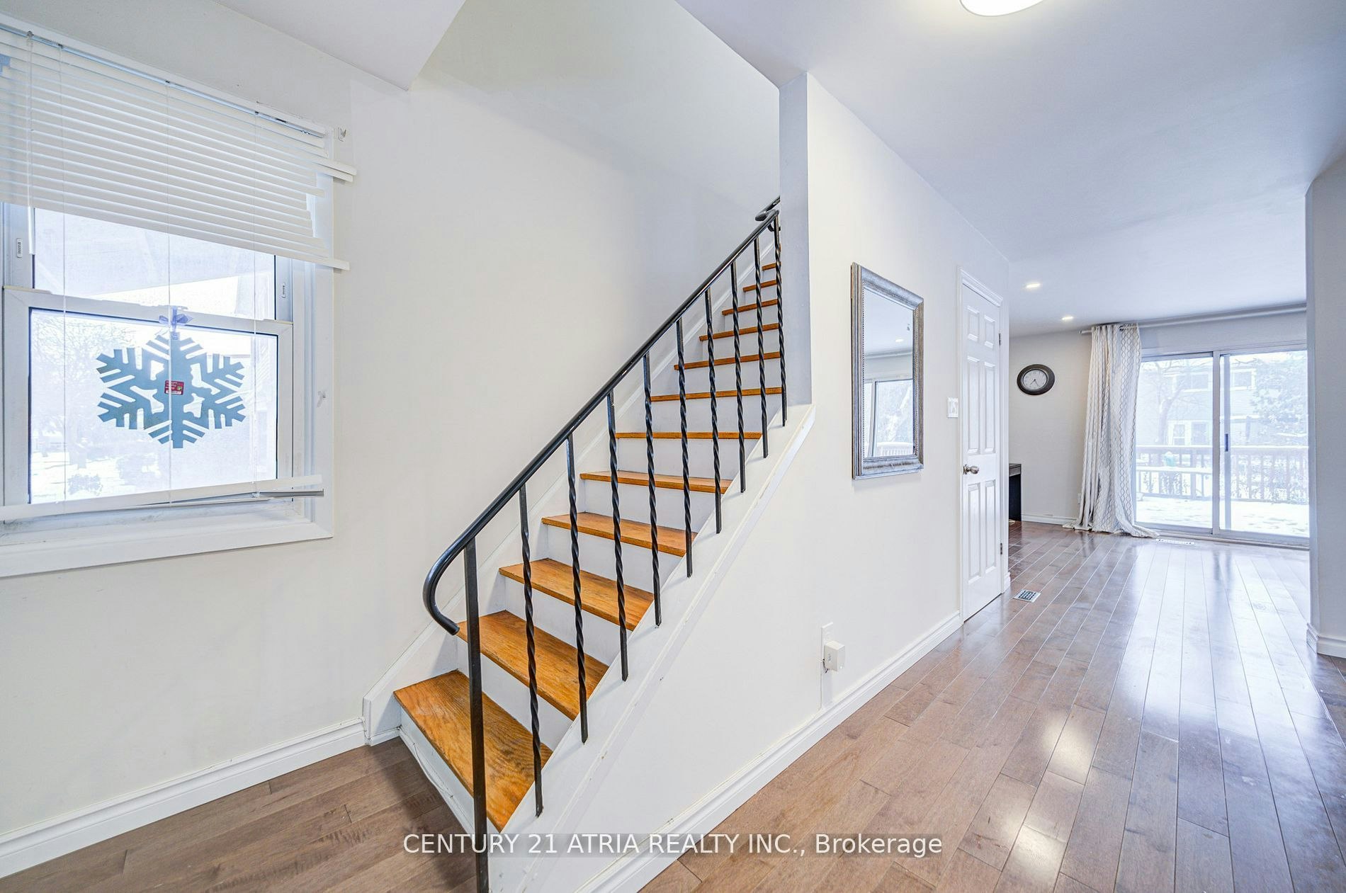 52 Applegate Crescent, Toronto, ON, M2H 2R4 - 3