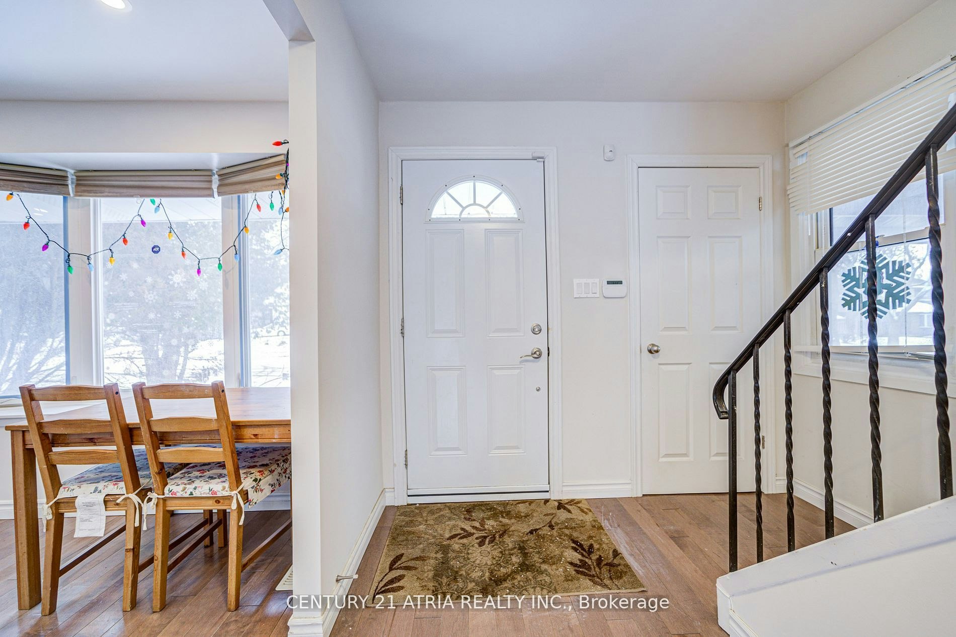 52 Applegate Crescent, Toronto, ON, M2H 2R4 - 2