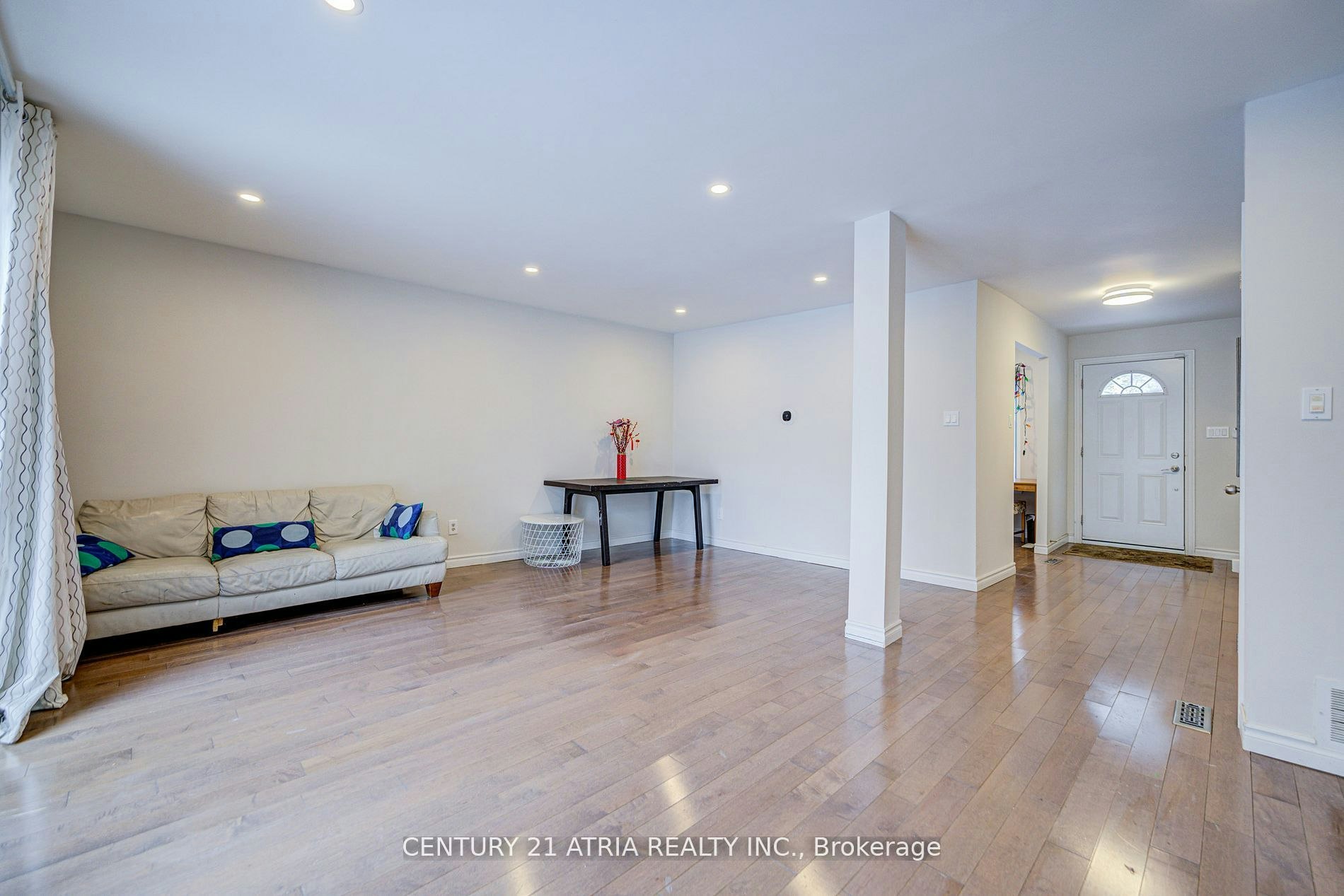 52 Applegate Crescent, Toronto, ON, M2H 2R4 - 8