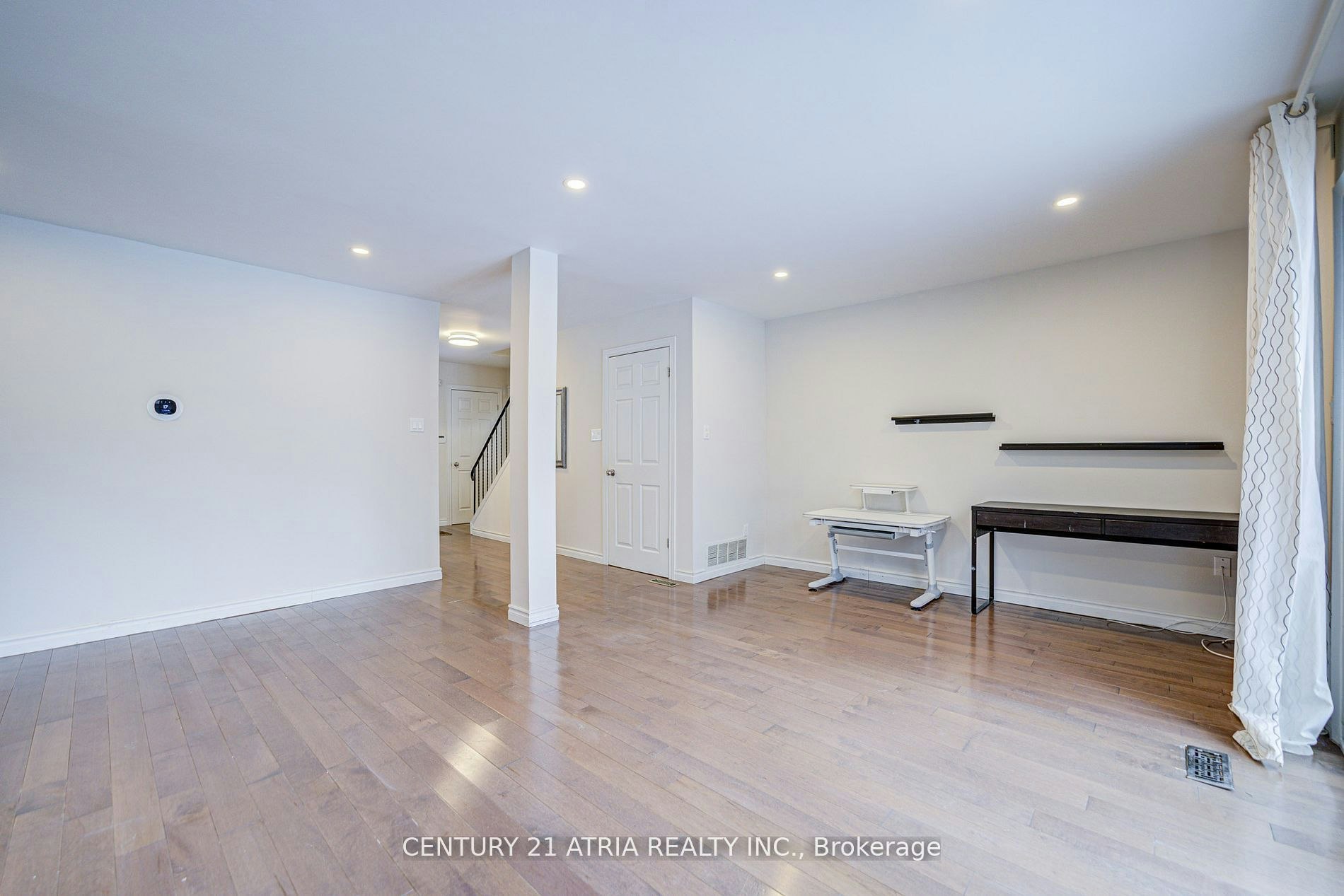 52 Applegate Crescent, Toronto, ON, M2H 2R4 - 11