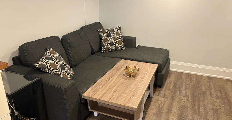 Lower-39 Amherst Avenue, Toronto, ON, M6E 1Z2 - 8
