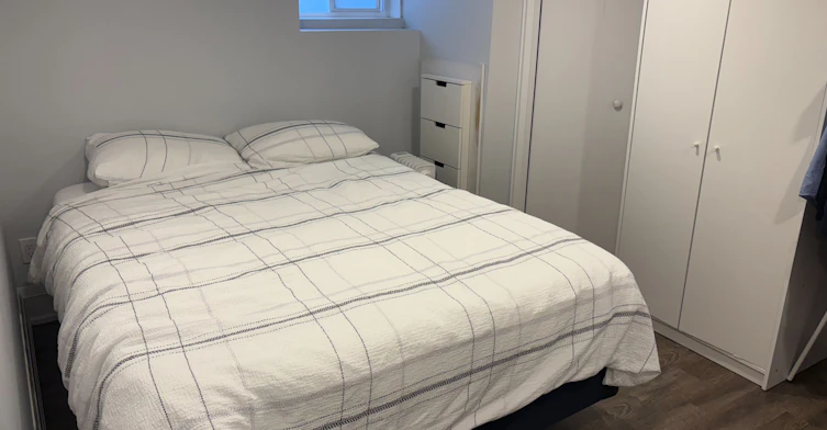 Lower-39 Amherst Avenue, Toronto, ON, M6E 1Z2 - 10