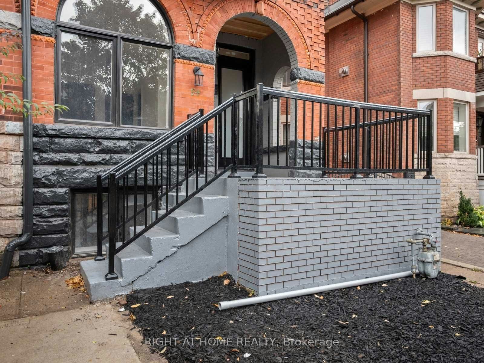 Unit 1-94 Concord Avenue E, Toronto, ON, M6H 2P3 - 2