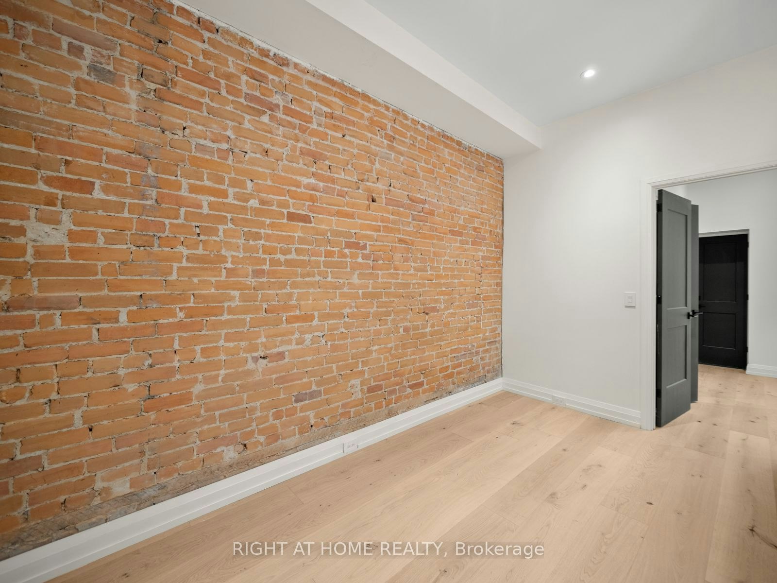 Unit 1-94 Concord Avenue E, Toronto, ON, M6H 2P3 - 7