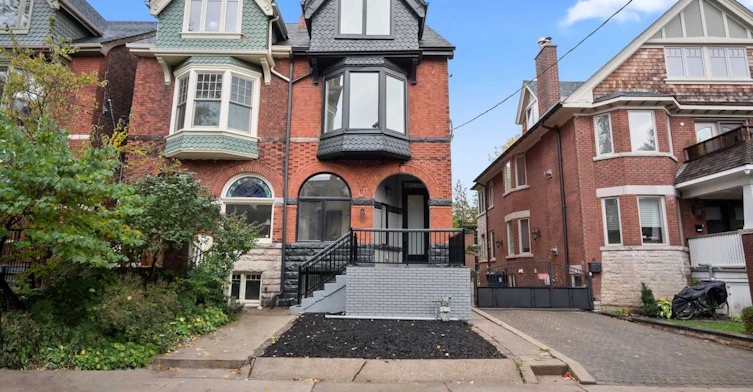 Unit 1-94 Concord Avenue E, Toronto, ON, M6H 2P3