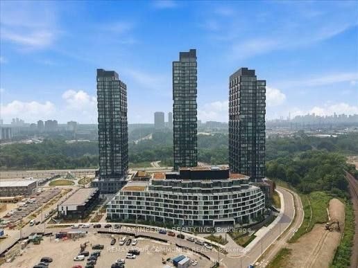 1815-1 Quarrington Lane, Toronto, ON, M3C 0S4