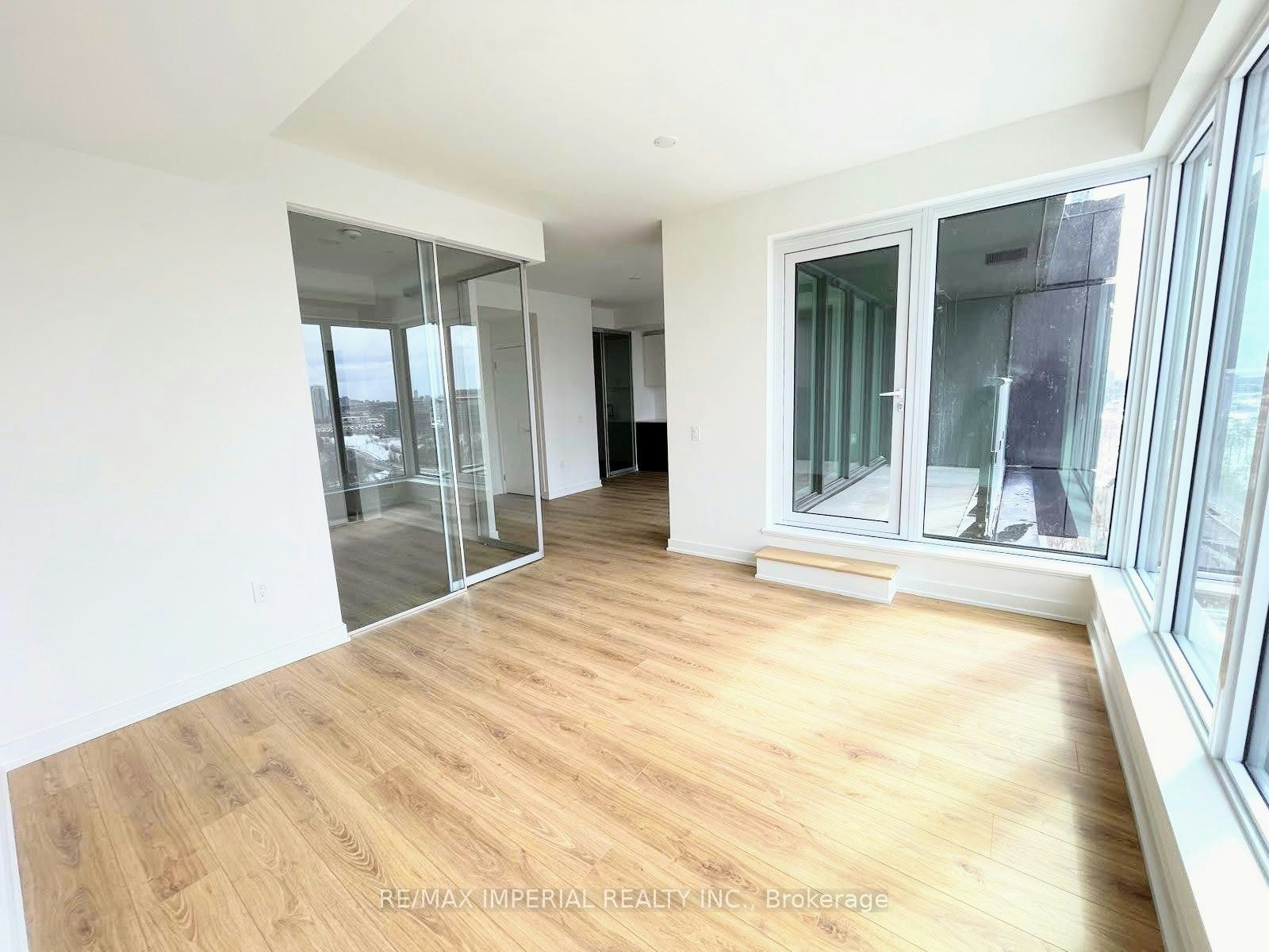 1815-1 Quarrington Lane, Toronto, ON, M3C 0S4 - 7