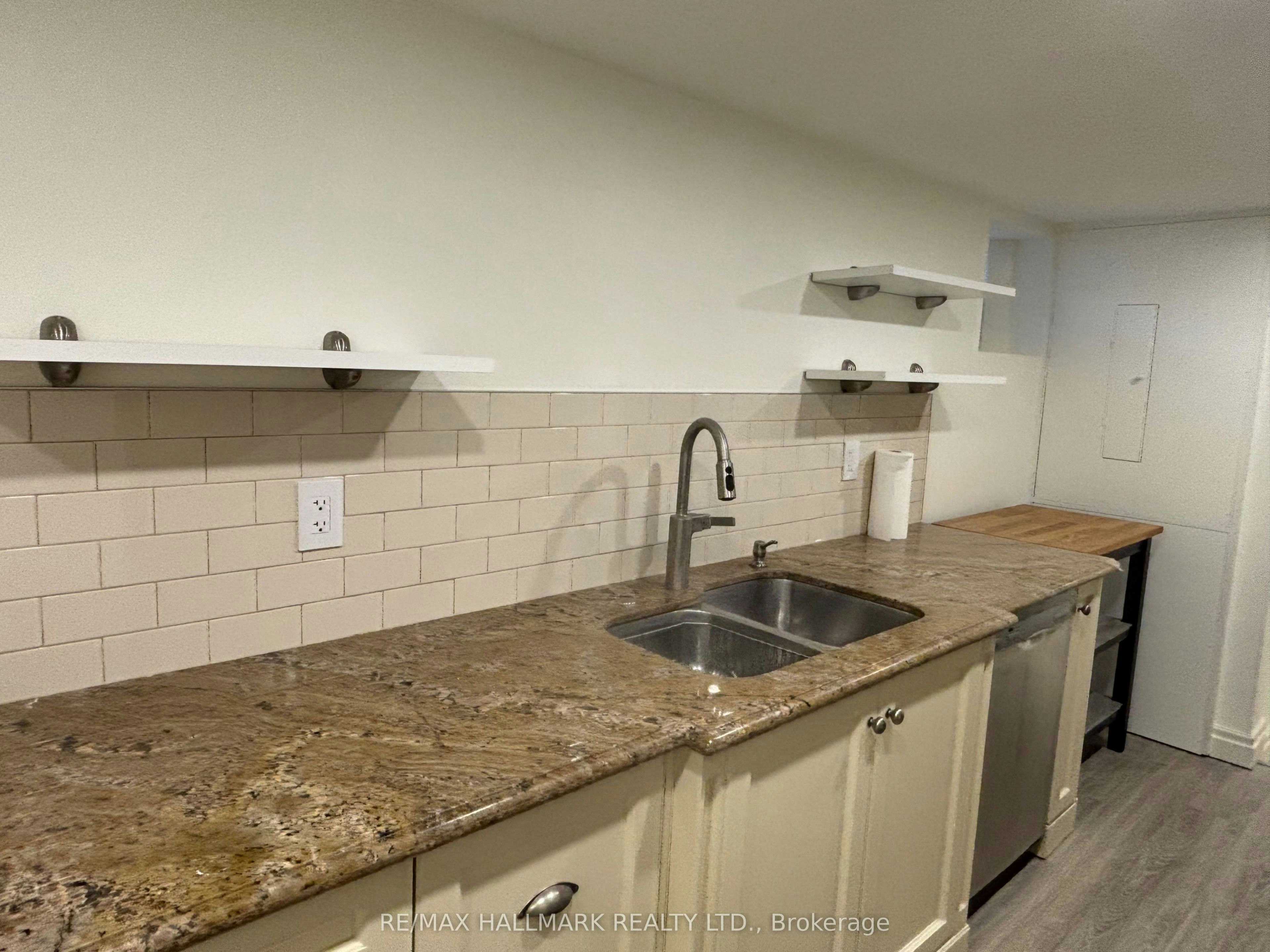 Lower-3 Whitewood Road, Toronto, ON, M4S 2X8 - 3