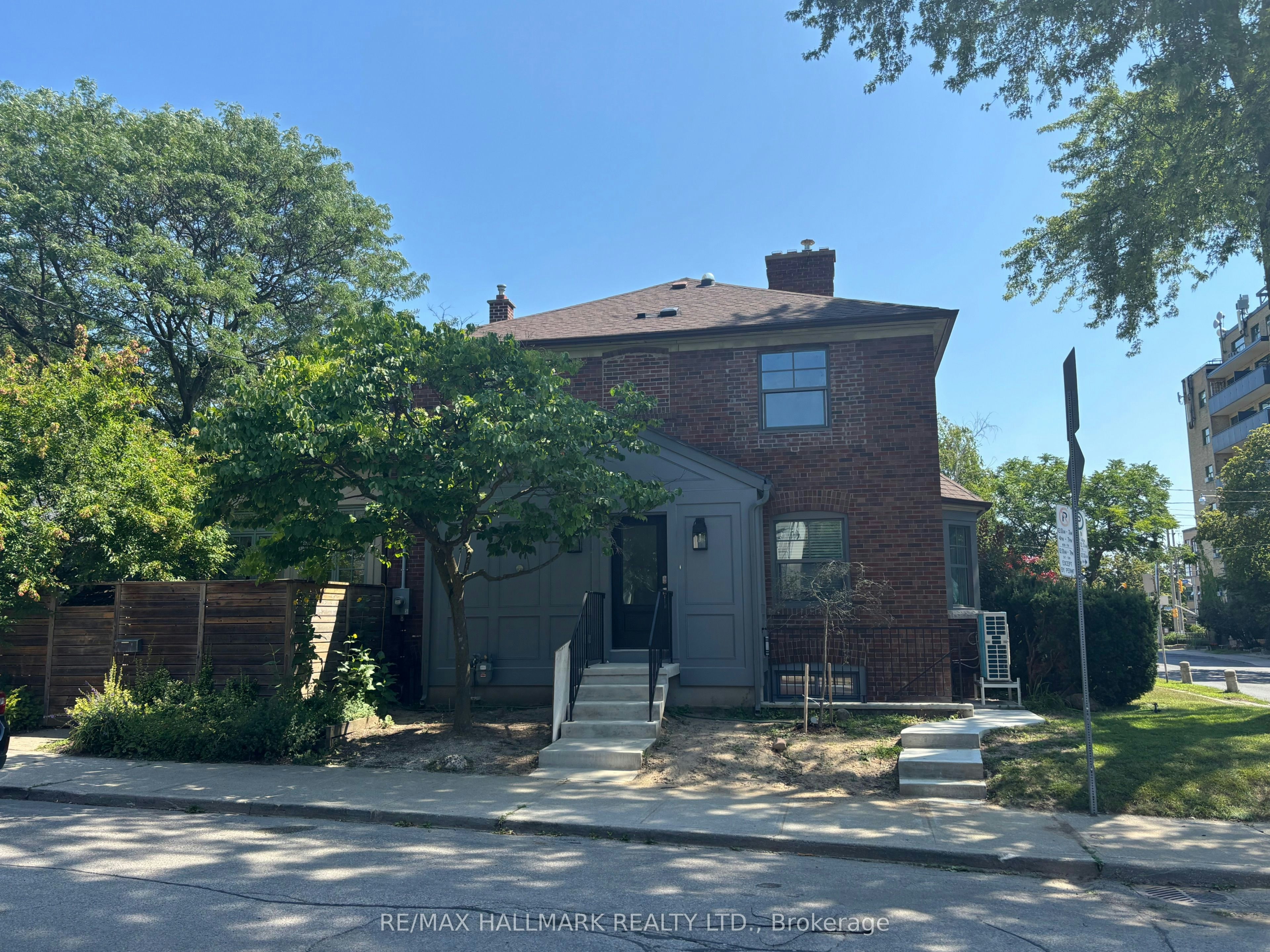 Lower-3 Whitewood Road, Toronto, ON, M4S 2X8