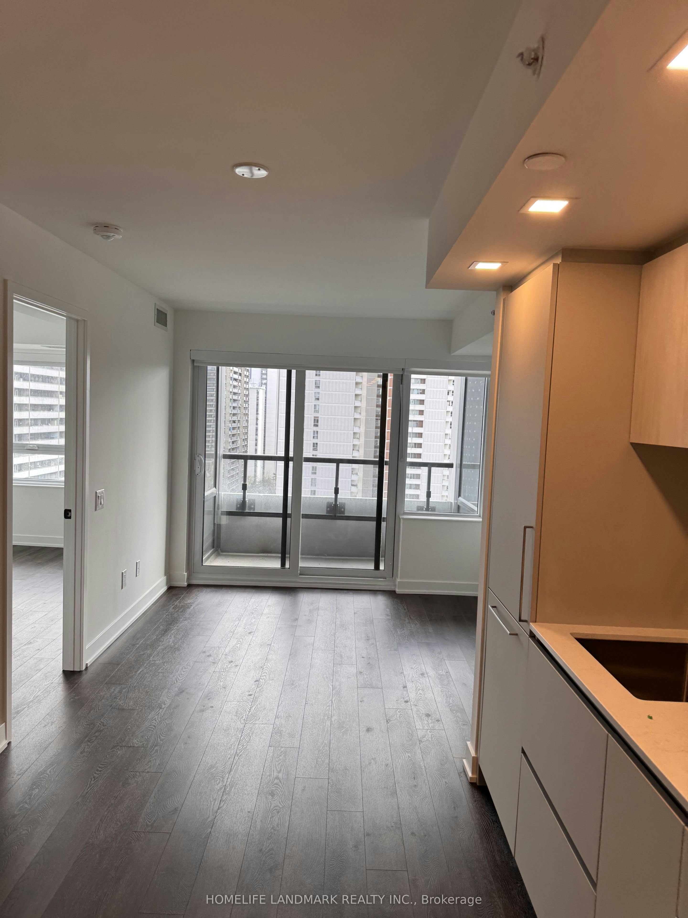 1811-609 Sherbourne Street, Toronto, ON, M4X 0A4 - 4