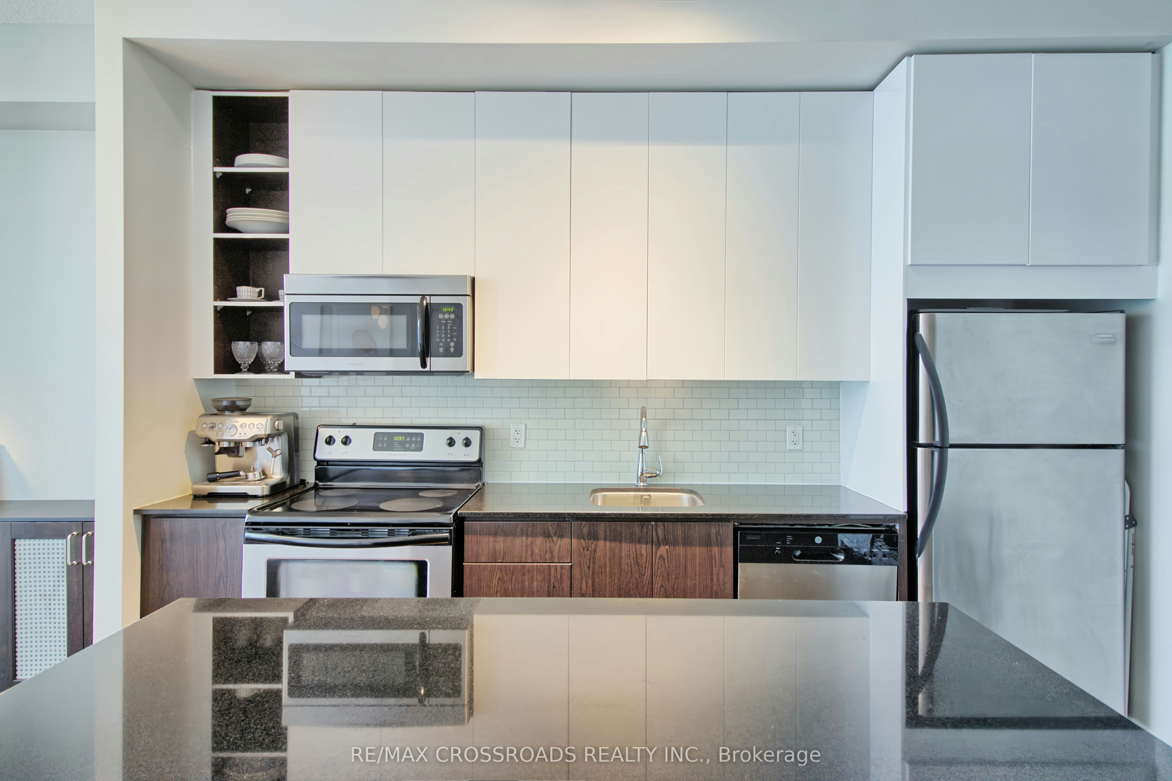 S805-112 George Street, Toronto, ON, M5A 2M5 - 6