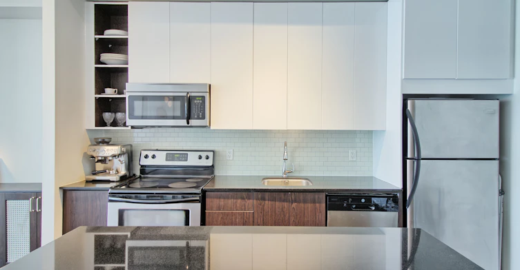 S805-112 George Street, Toronto, ON, M5A 2M5 - 6