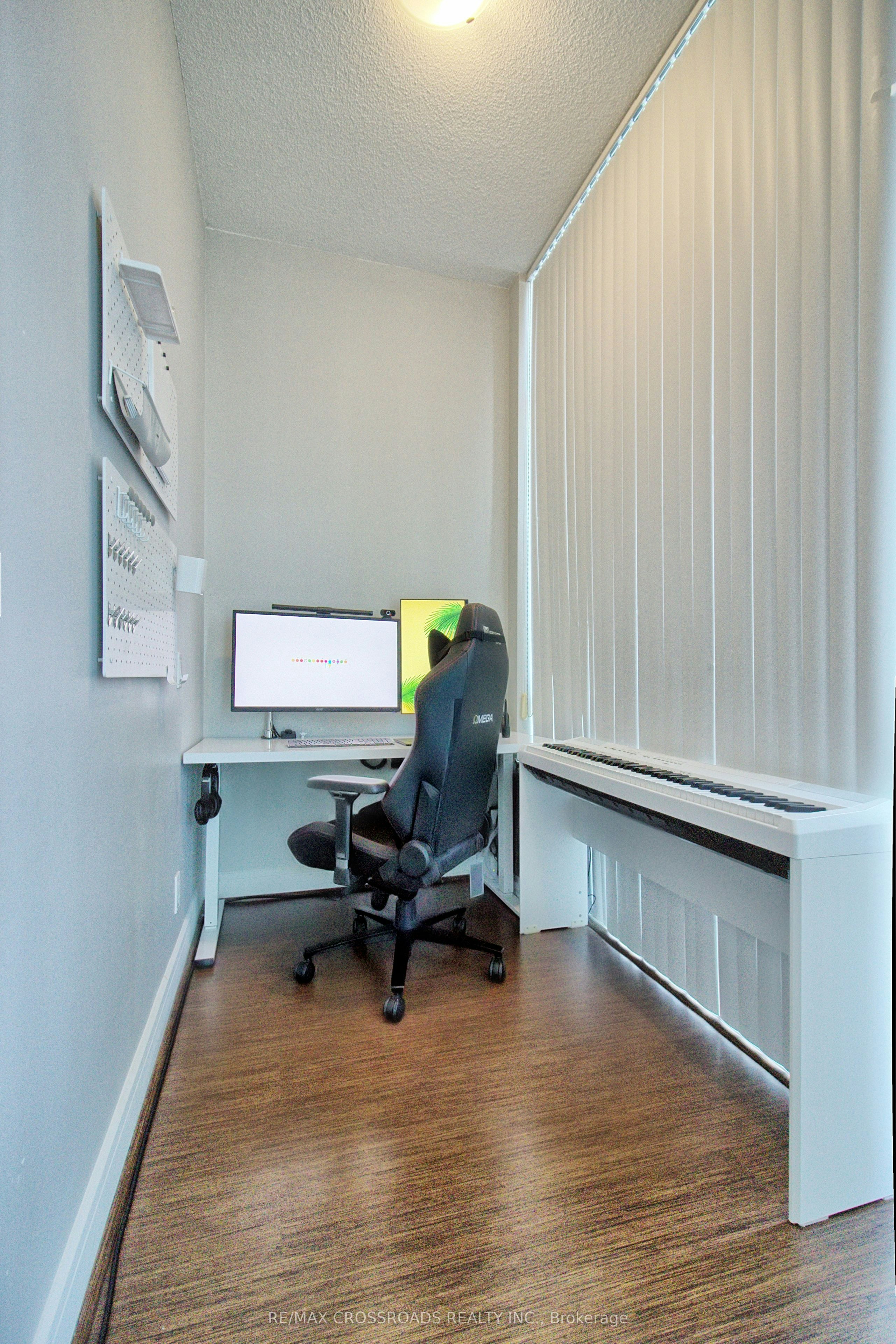 S805-112 George Street, Toronto, ON, M5A 2M5 - 12