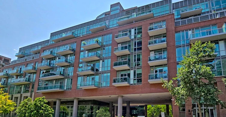 S805-112 George Street, Toronto, ON, M5A 2M5