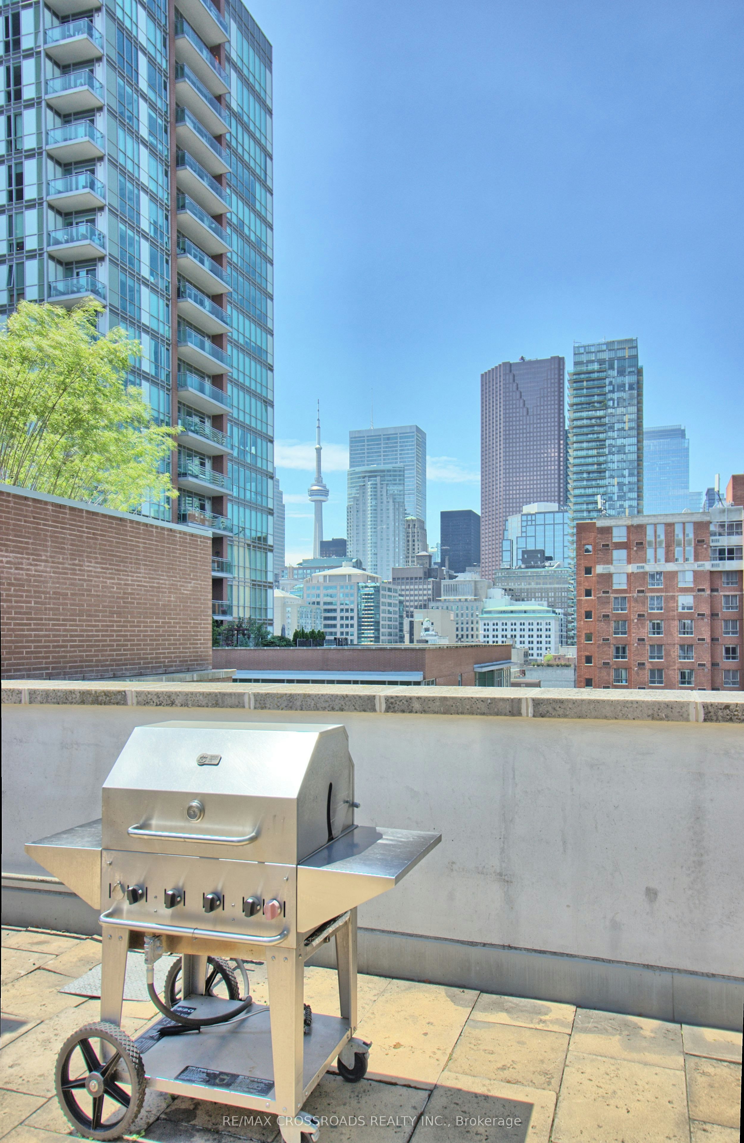 S805-112 George Street, Toronto, ON, M5A 2M5 - 22