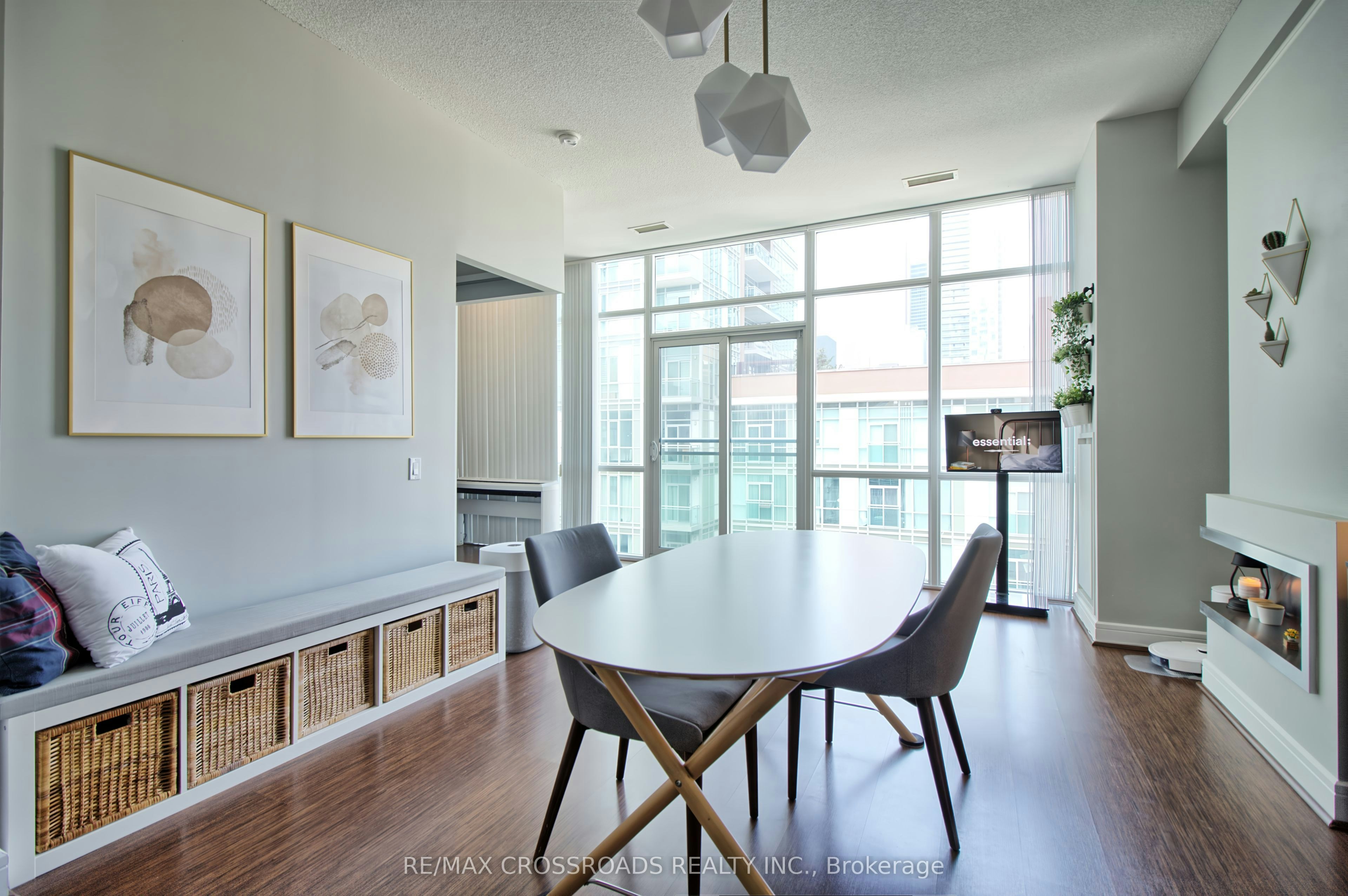 S805-112 George Street, Toronto, ON, M5A 2M5 - 4