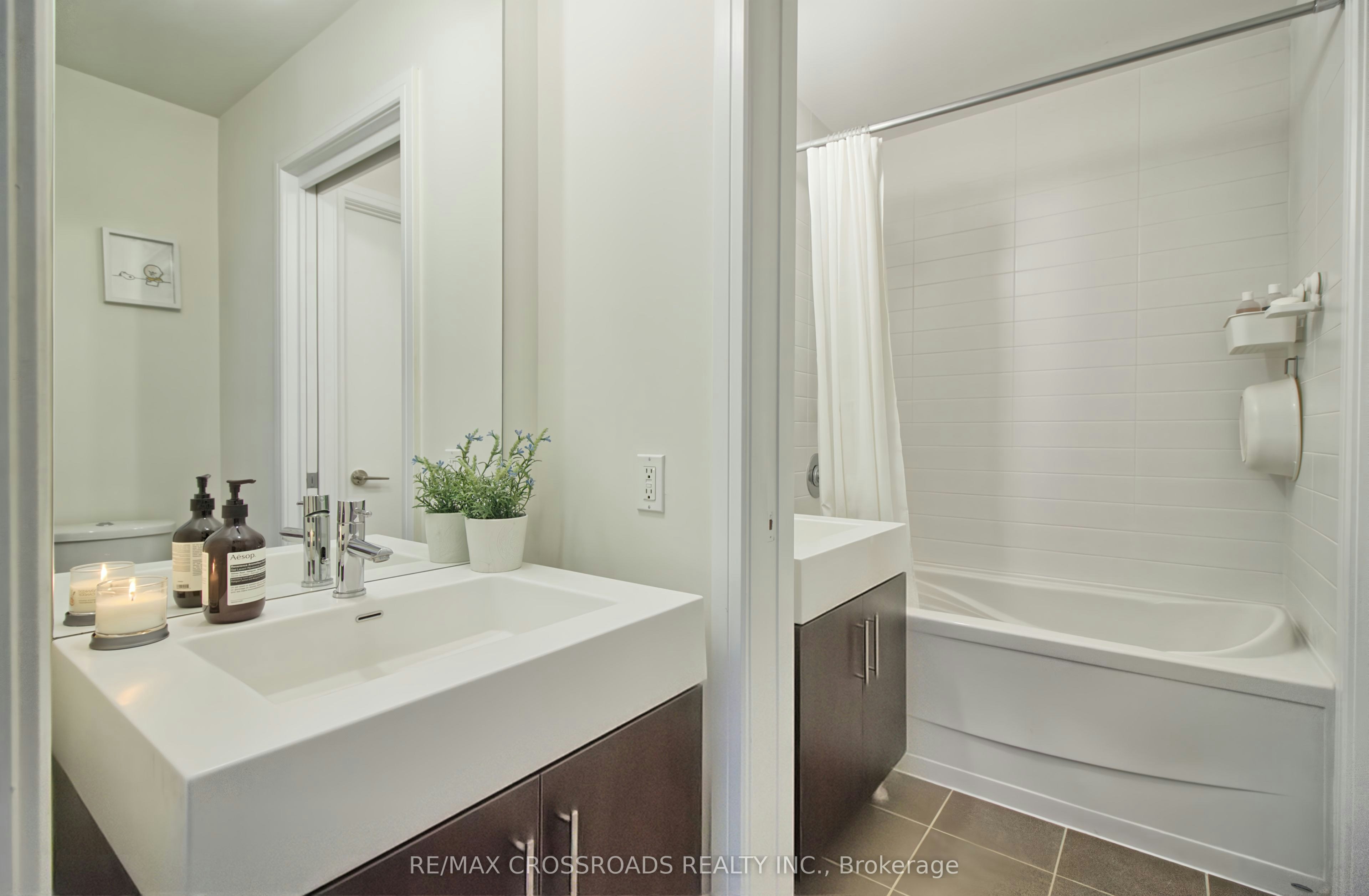 S805-112 George Street, Toronto, ON, M5A 2M5 - 13