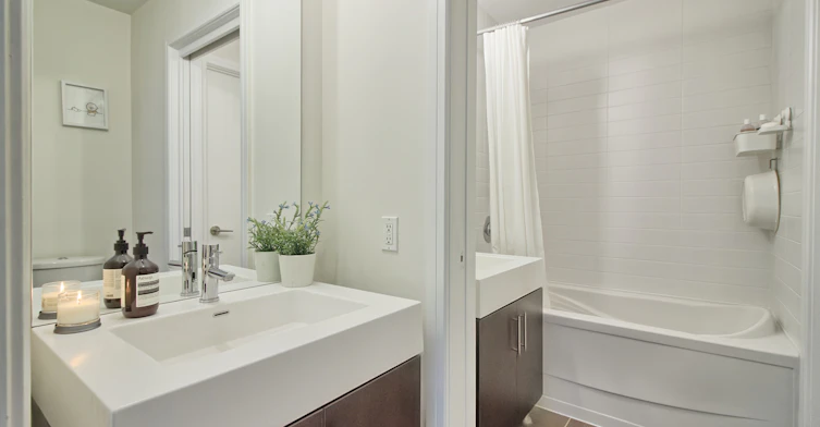 S805-112 George Street, Toronto, ON, M5A 2M5 - 13