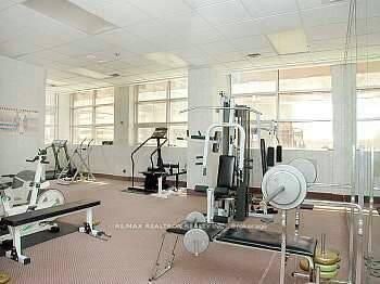 2106-736 Bay Street, Toronto, ON, M5G 2M4 - 5