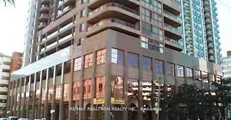2106-736 Bay Street, Toronto, ON, M5G 2M4