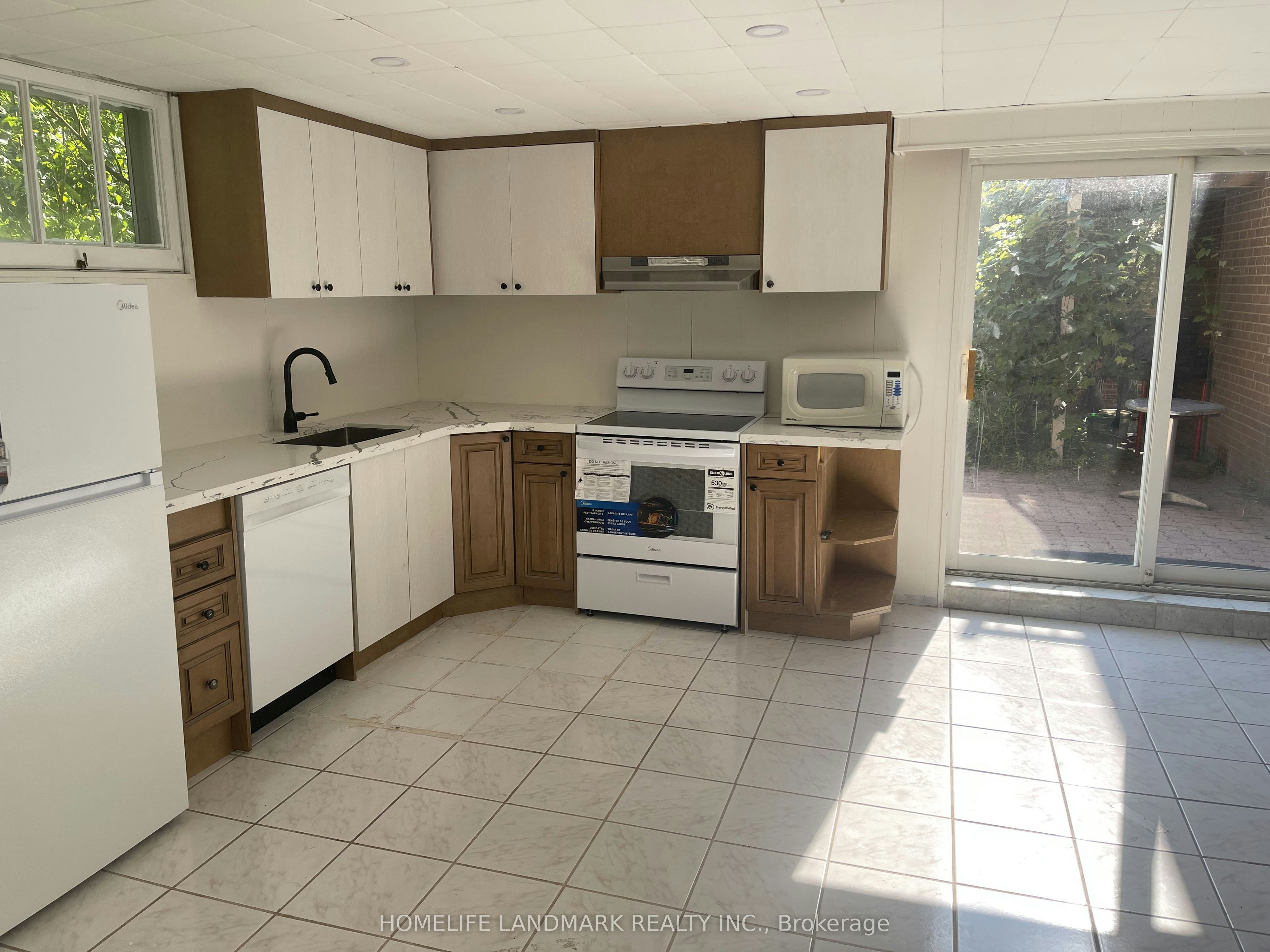 Basement - 74 Valentine Drive, Toronto, ON, M3A 3J8 - 3