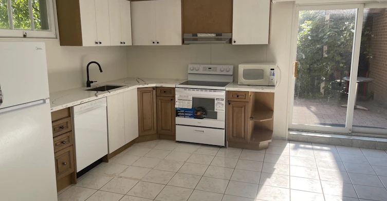 Basement - 74 Valentine Drive, Toronto, ON, M3A 3J8 - 3