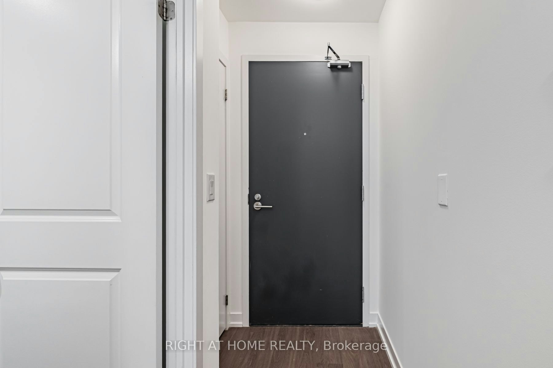 312-105 George Street, Toronto, ON, M5A 0L4 - 3