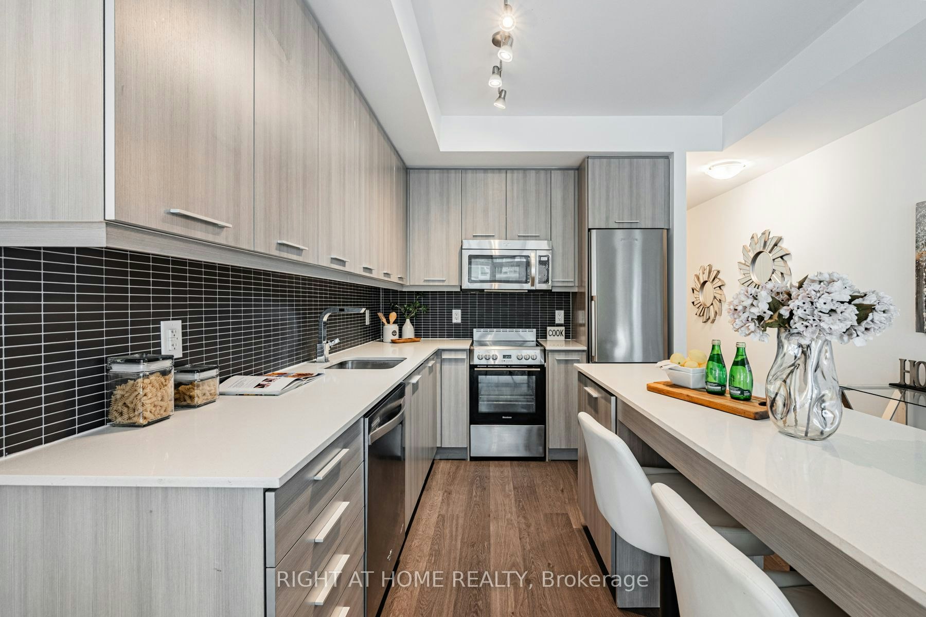 312-105 George Street, Toronto, ON, M5A 0L4 - 7
