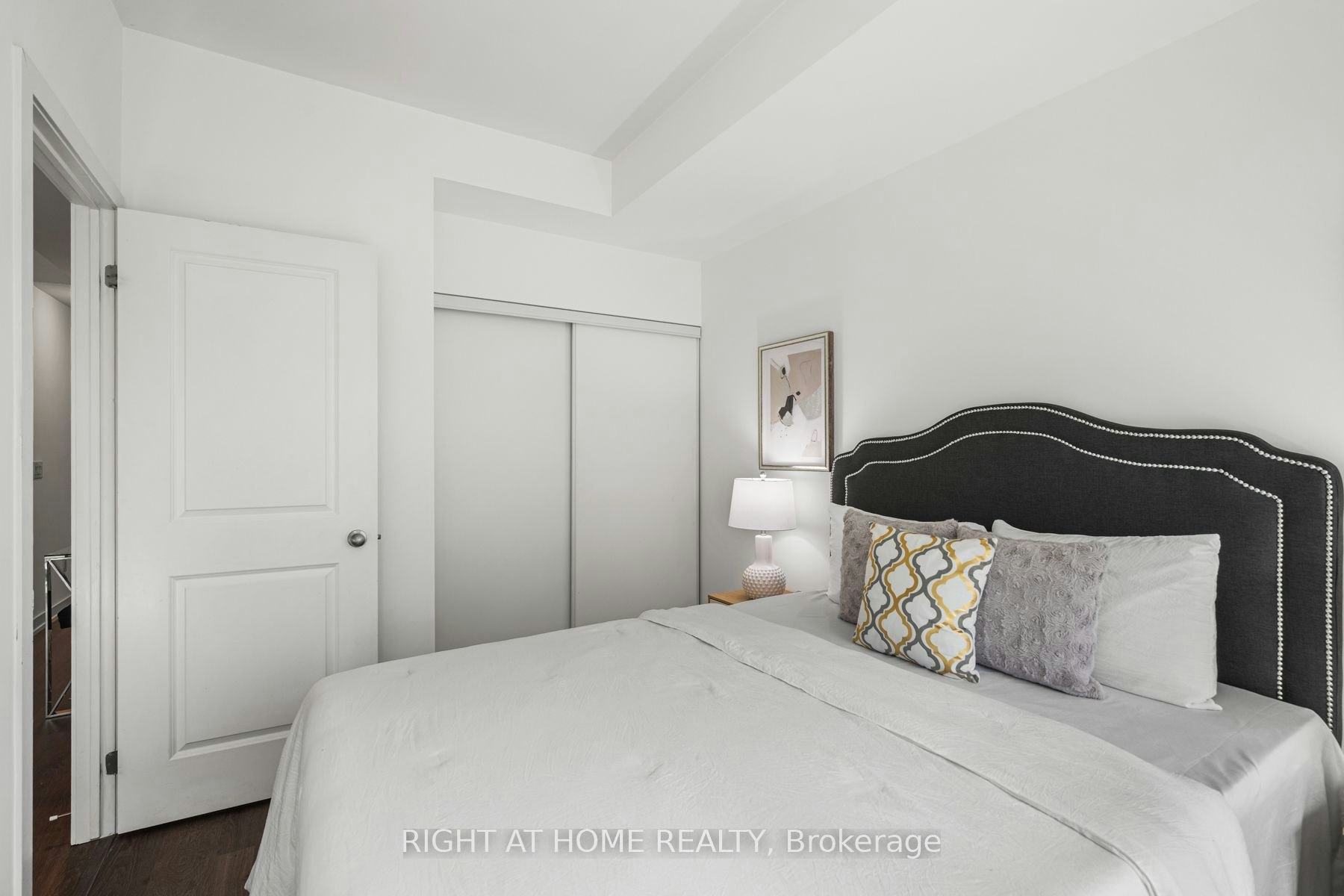 312-105 George Street, Toronto, ON, M5A 0L4 - 17