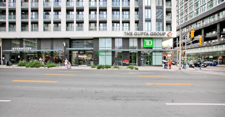 1117-251 Jarvis Street, Toronto, ON, M5B 2C2 - 2