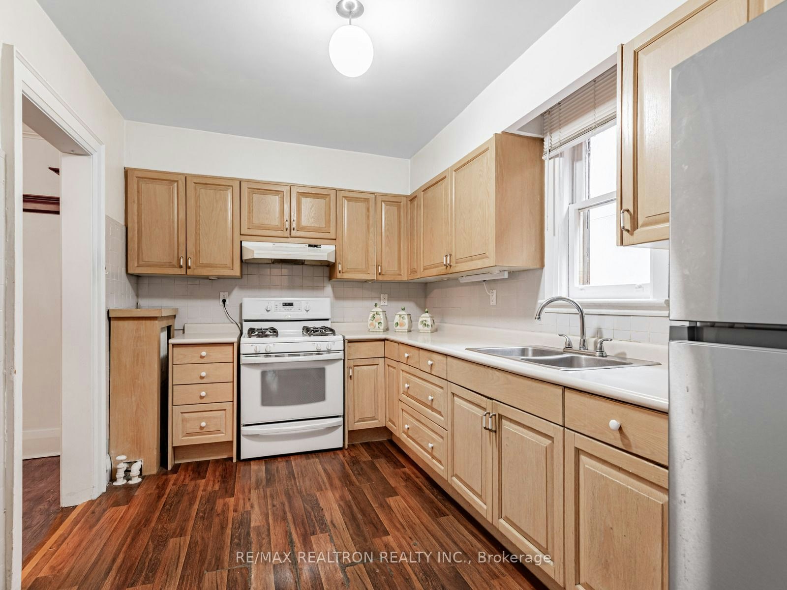 149 Eastbourne Avenue, Toronto, ON, M5P 2G5 - 11